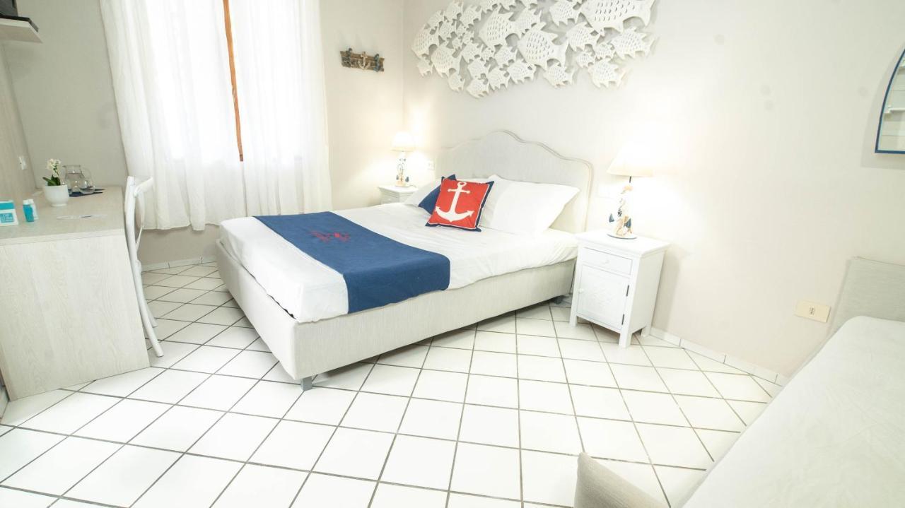 Chiessi Hotel Il Perseo מראה חיצוני תמונה